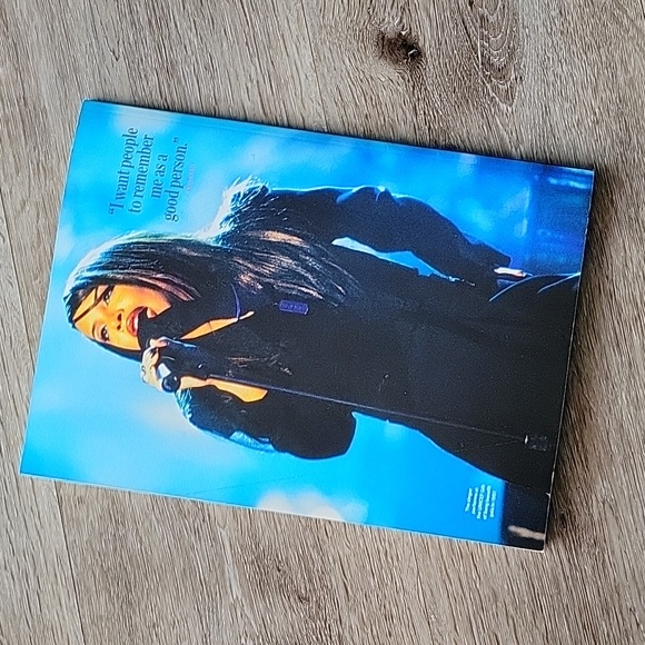 AALIYAH MAGAZINE 20 YEARS LATER Celebrating the R&B Icon 1979- 2001 - Picture 4 of 5